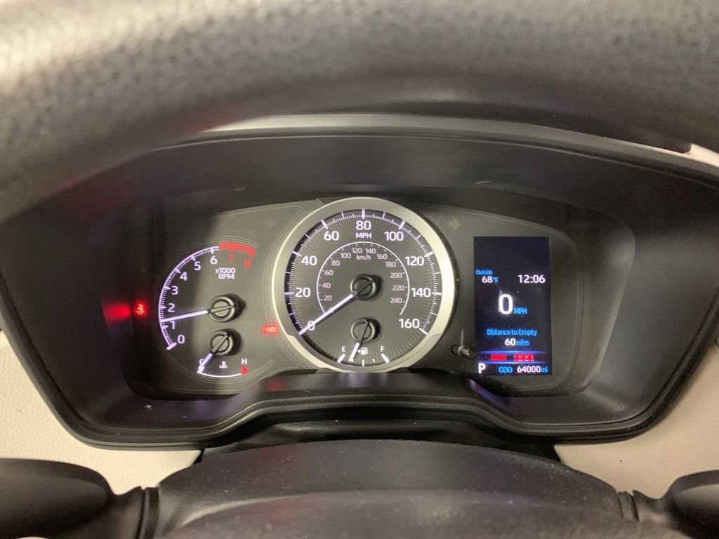 Used 2022 Toyota Corolla LE FWD image 18
