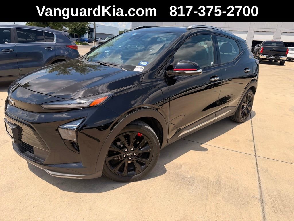 Used 2023 Chevrolet Bolt EUV Premier w/ Sun & Sound Package FWD video 1