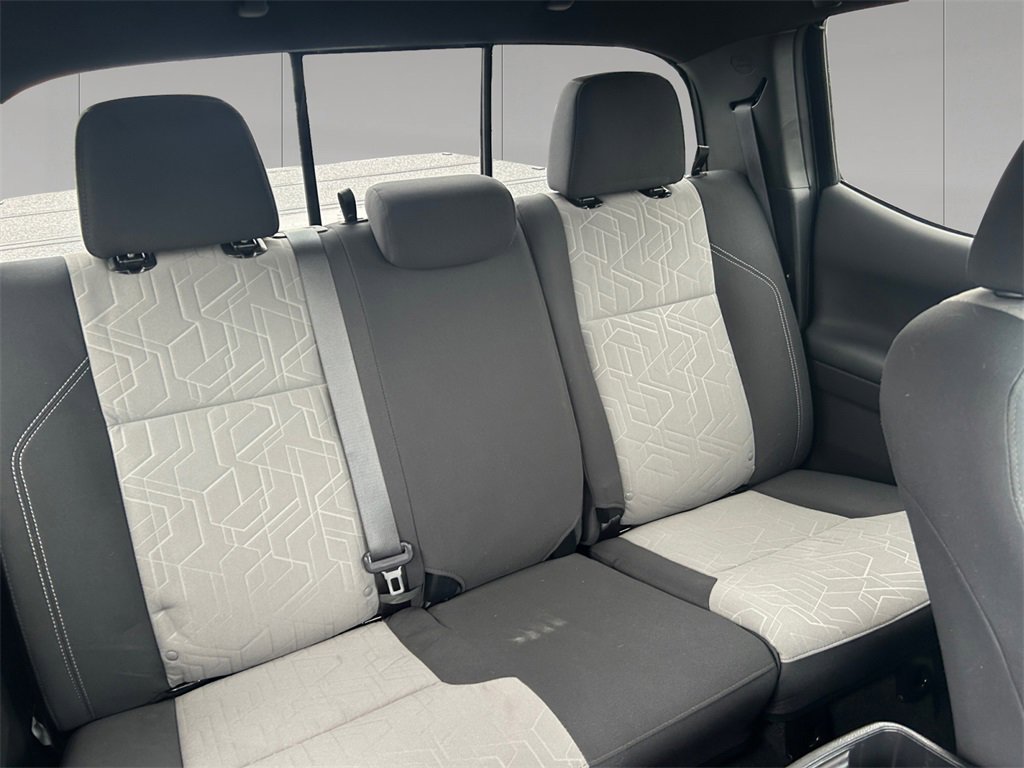 Used 2023 Toyota Tacoma TRD Sport w/ Technology Package image 18