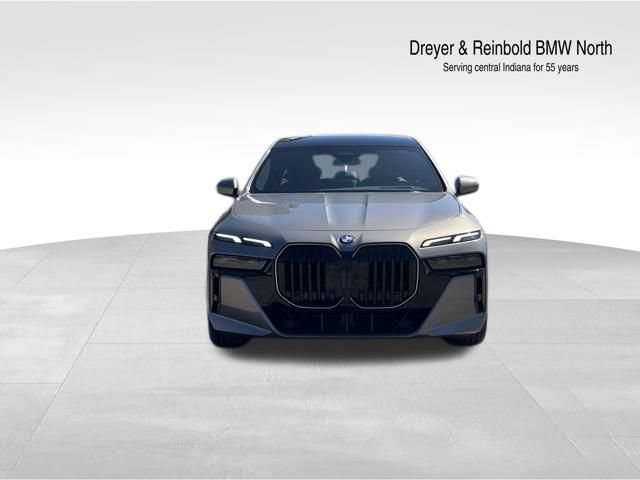 New 2026 BMW 760i xDrive w/ Premium Package AWD/4WD image 9