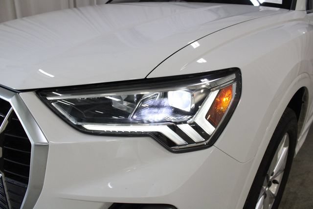Used 2023 Audi Q3 2.0T Premium Plus w/ Premium Plus Package AWD/4WD image 34