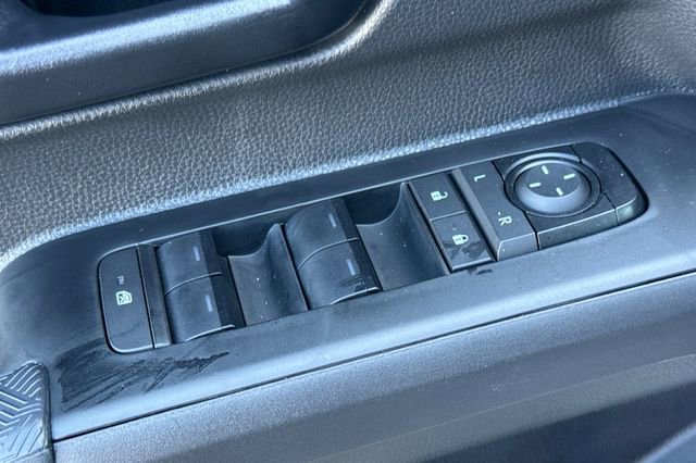 Used 2025 Toyota Tacoma SR5 image 12