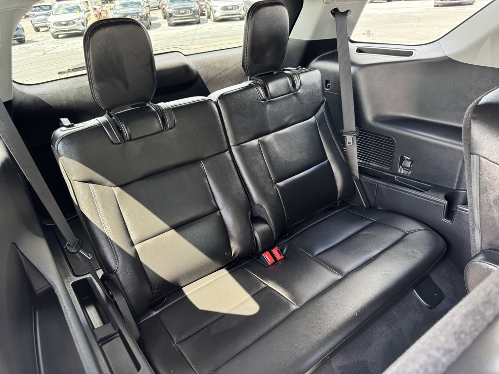 Used 2022 Ford Explorer Limited w/ Equipment Group 301A image 30
