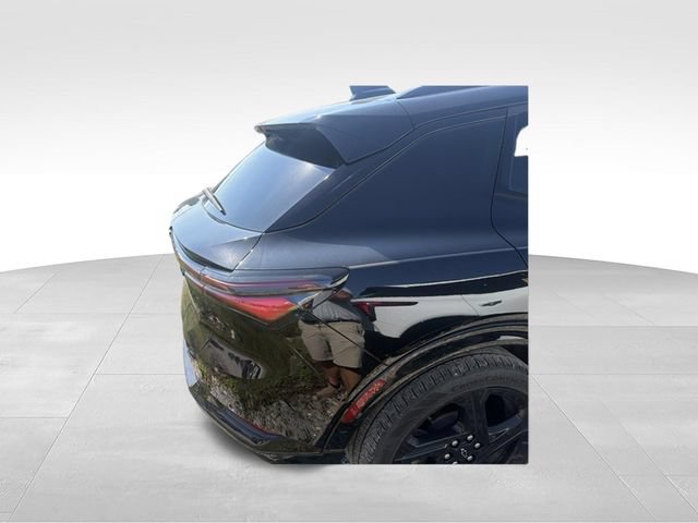 Used 2024 Chevrolet Equinox EV RS FWD image 34