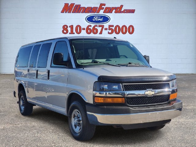 Used 2015 Chevrolet Express 2500 LT w/ LT Preferred Equipment Group RWD image 2