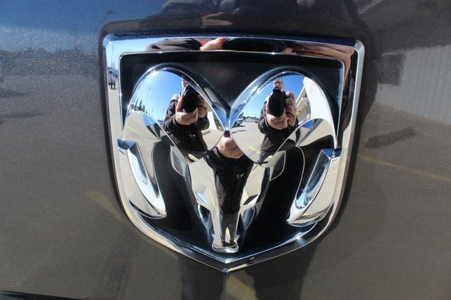 Used 2014 RAM 3500 Laramie image 22