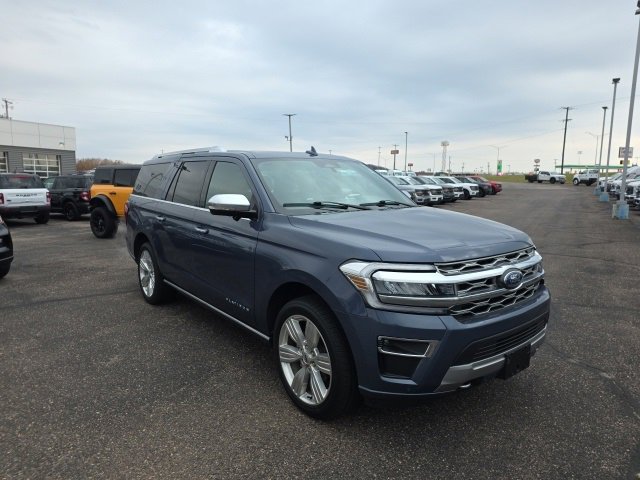 Used 2023 Ford Expedition Max Platinum image 3