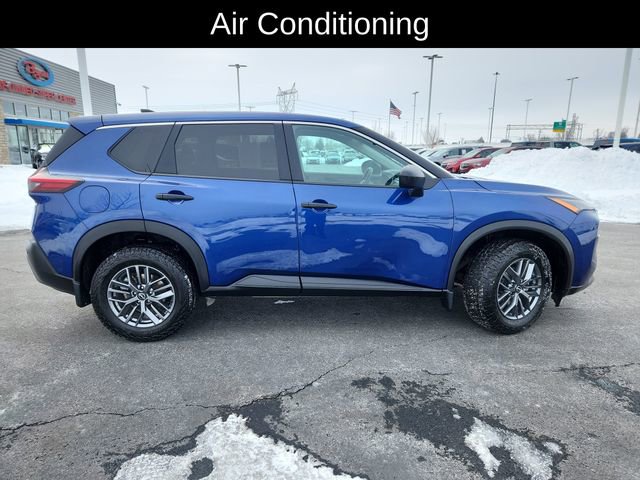Used 2023 Nissan Rogue S image 10