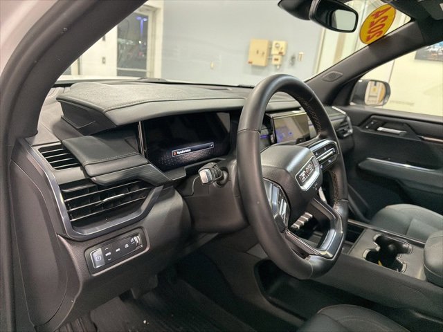 Used 2024 GMC Acadia AT4 image 24