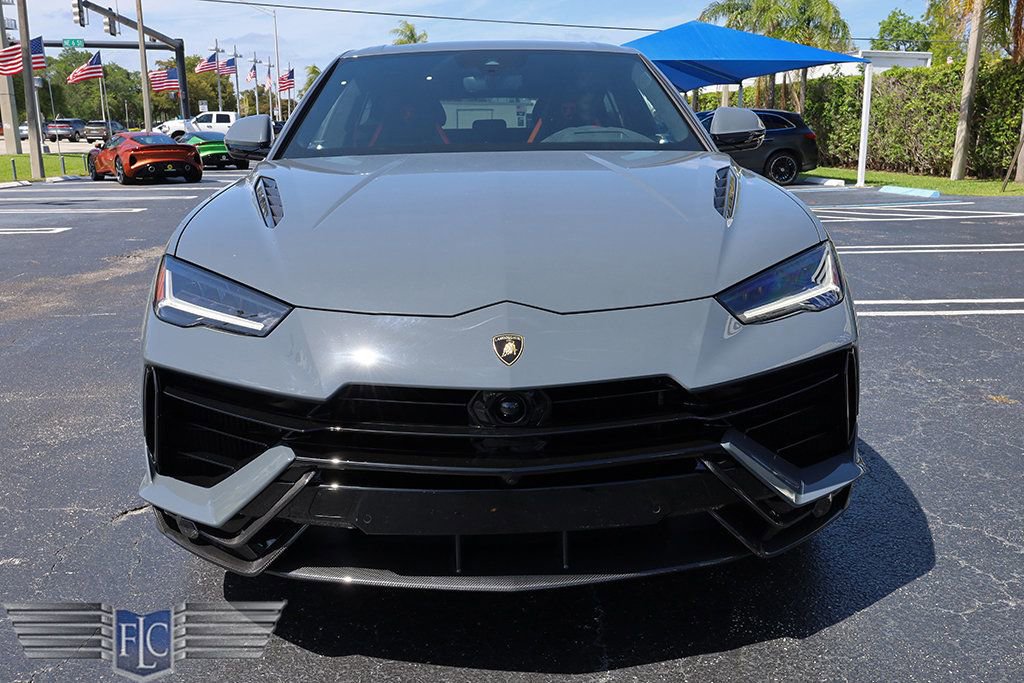 Used 2024 Lamborghini Urus Performante AWD/4WD image 7