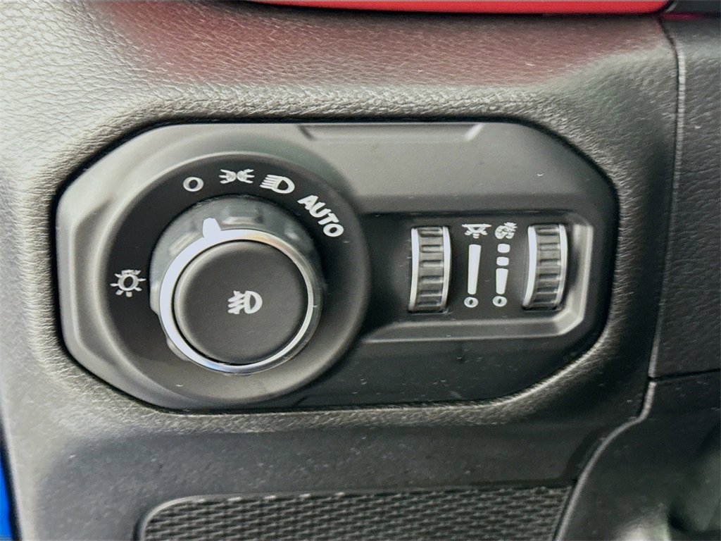 Used 2021 Jeep Wrangler Unlimited Rubicon image 11