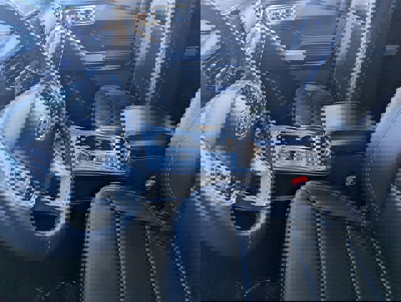 Used 2023 Ford Explorer XLT w/ Equipment Group 202A image 13