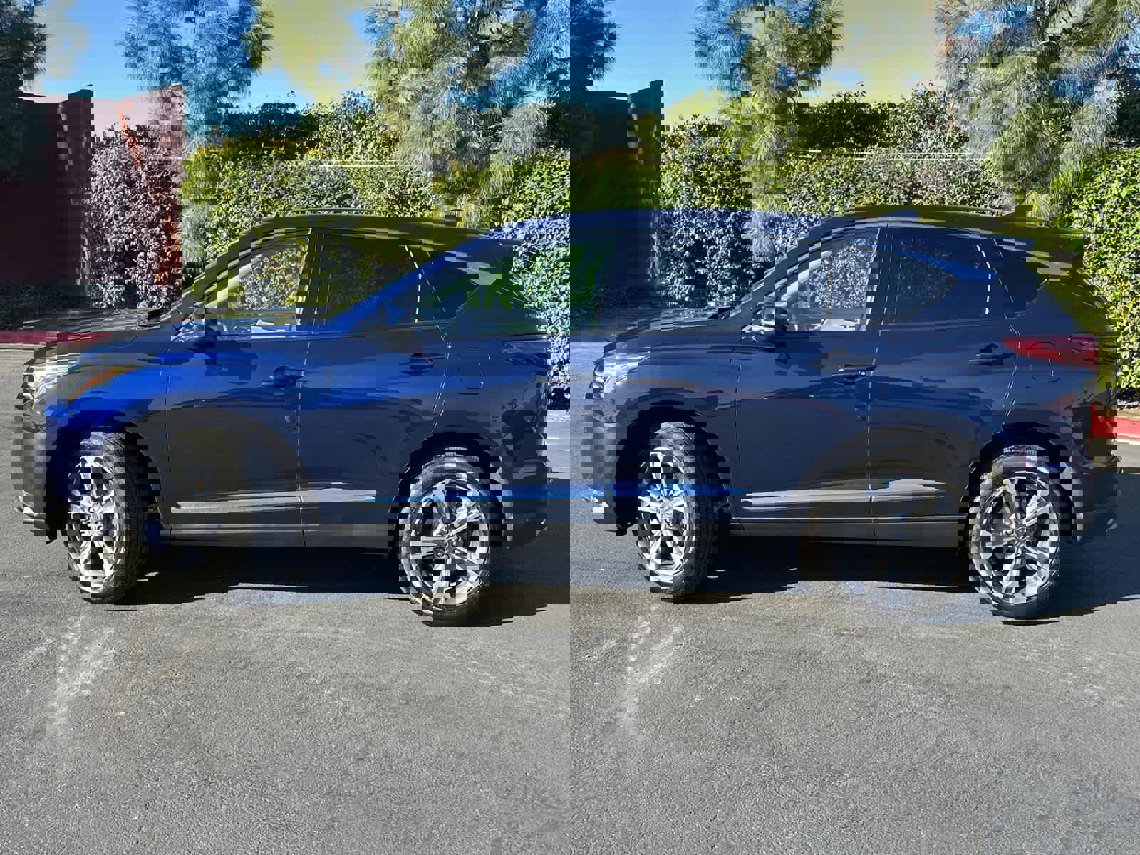 Used 2024 Acura RDX w/Advance Package image 3