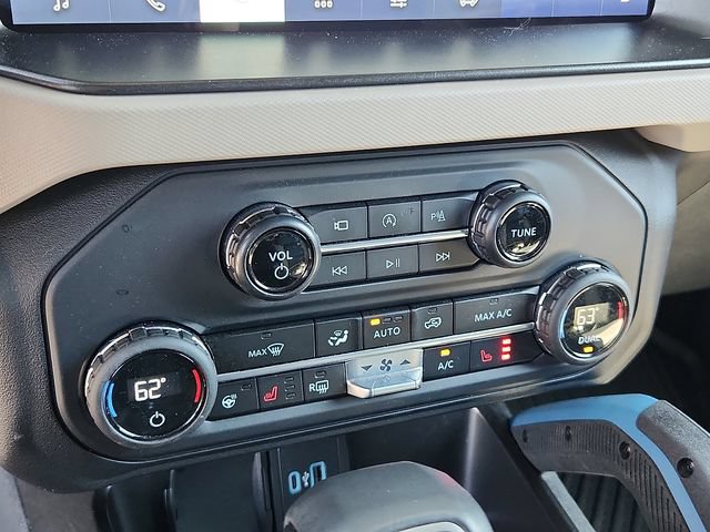 Used 2023 Ford Bronco Wildtrak AWD/4WD image 15