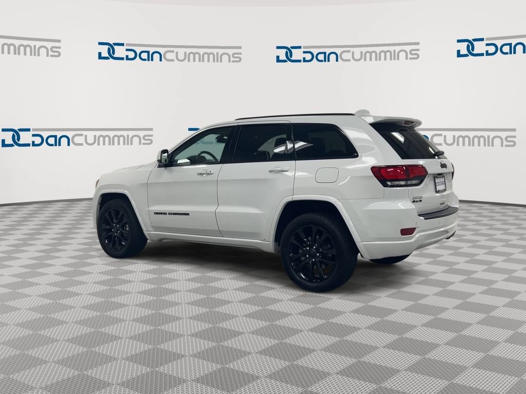 Used 2021 Jeep Grand Cherokee Laredo X AWD/4WD image 6