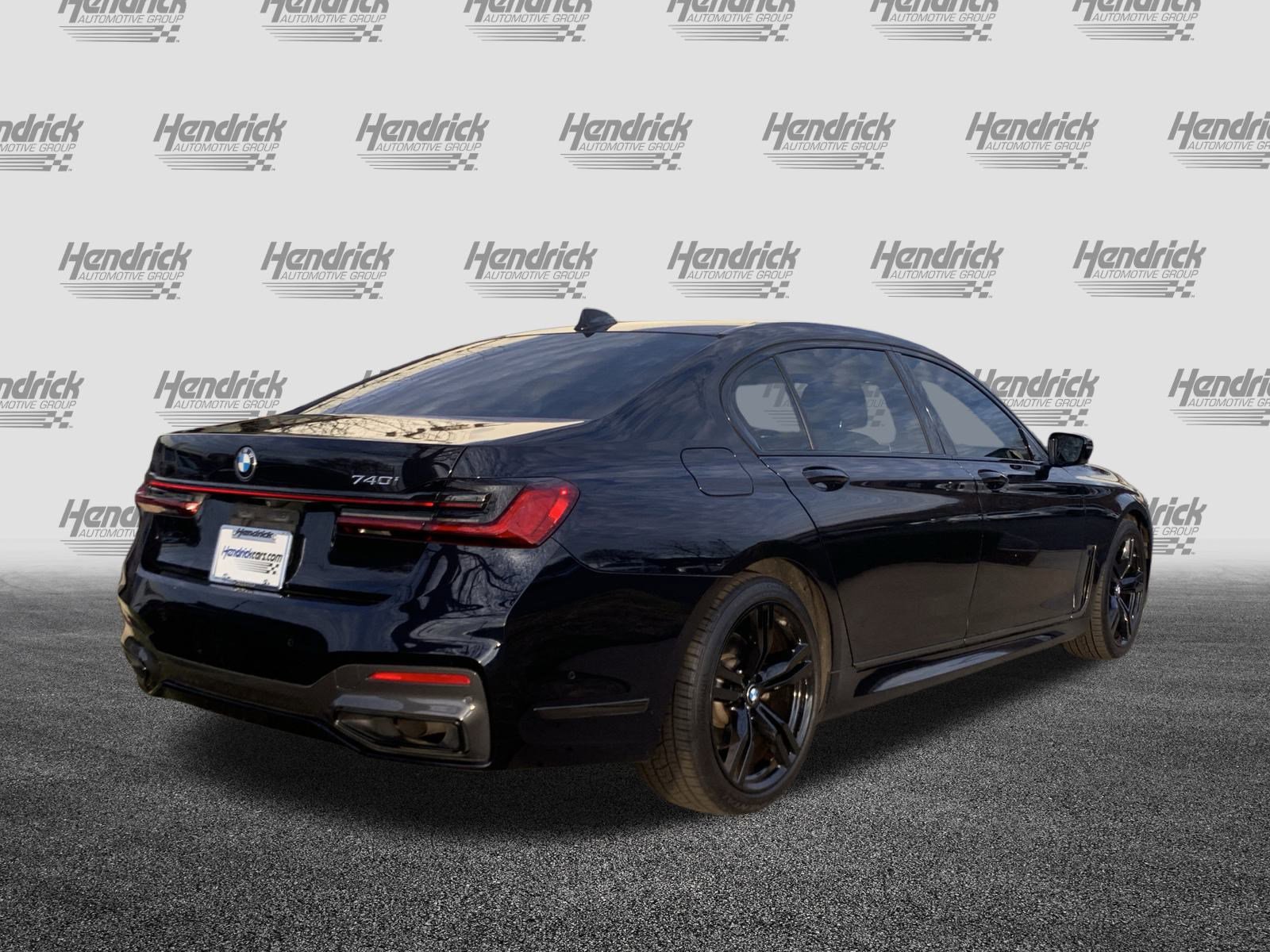 Used 2020 BMW 740i w/ M Sport Package image 10