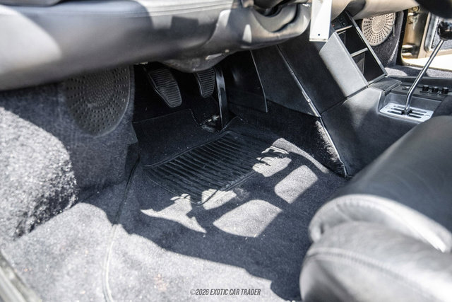 Used 1988 Ferrari Testarossa RWD image 25