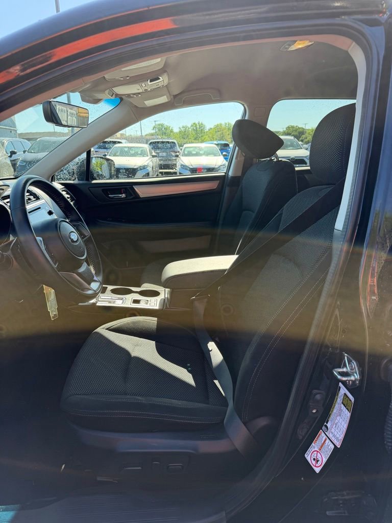 Used 2019 Subaru Outback 2.5i Premium AWD/4WD image 12