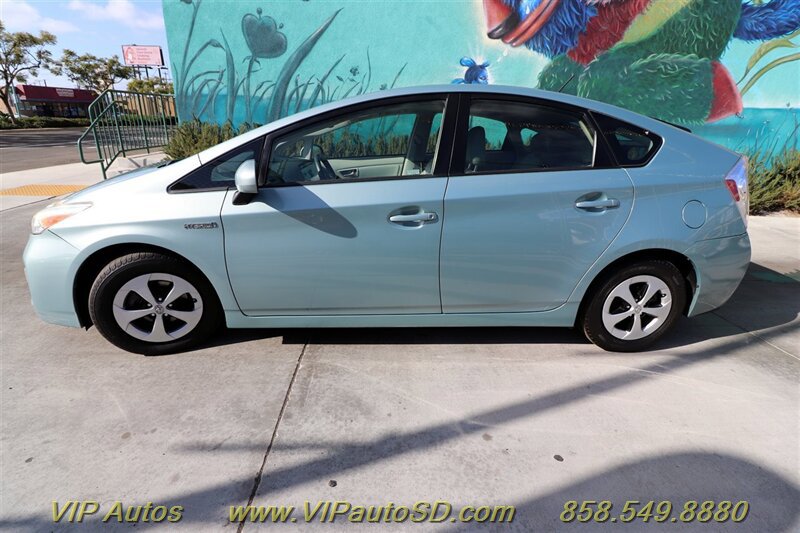 Used 2014 Toyota Prius Four w/ Solar Roof Package FWD image 31