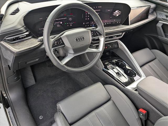 New 2025 Audi Q5 Prestige image 3