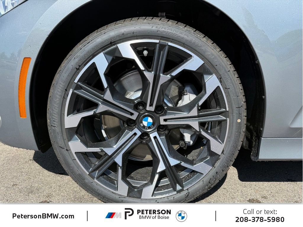 New 2026 BMW 330i xDrive Sedan w/ Premium Package AWD/4WD image 34