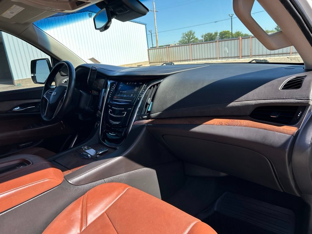 Used 2015 Cadillac Escalade ESV Premium AWD/4WD image 47