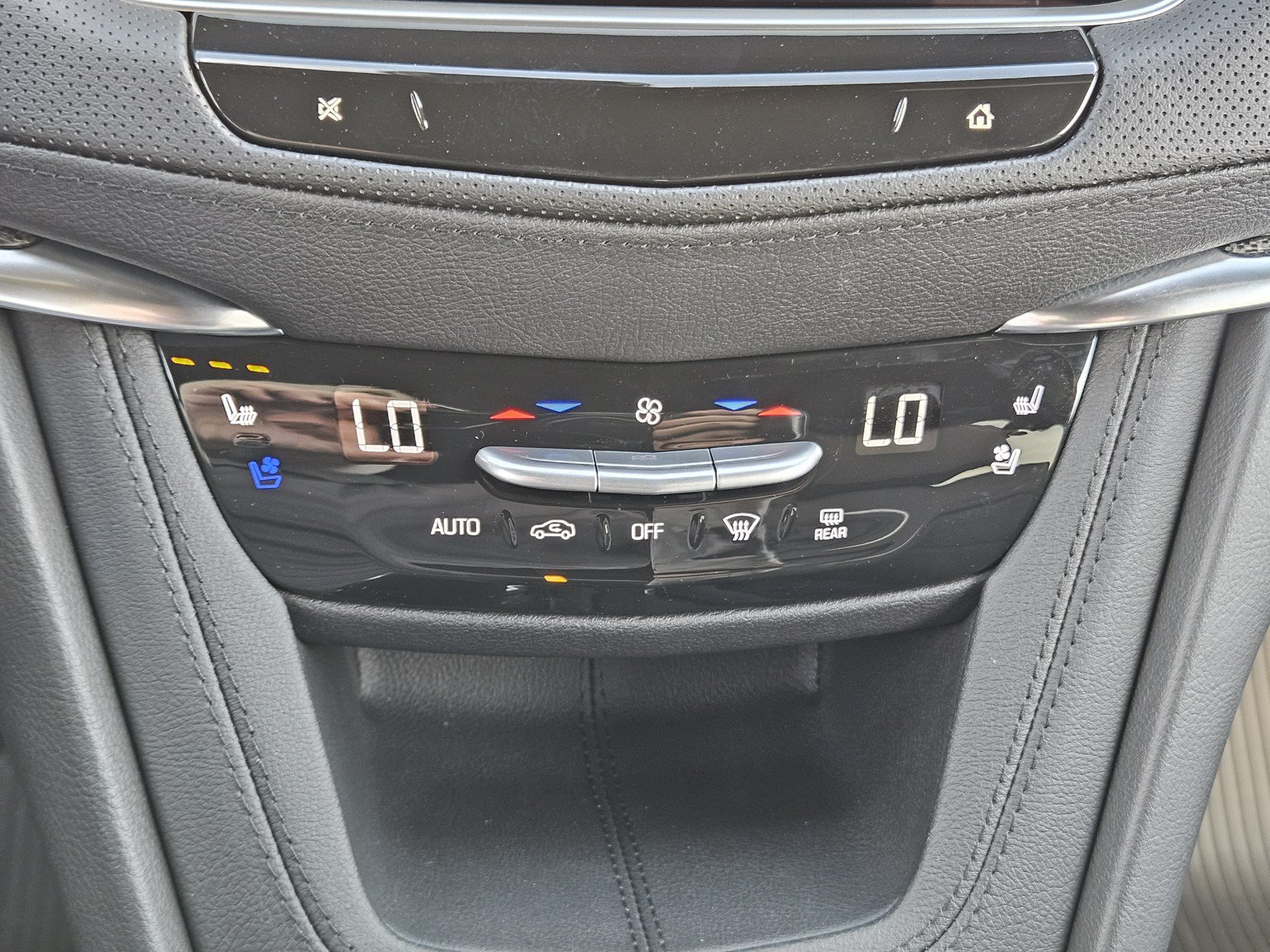 New 2026 Cadillac XT5 Sportv w/ LPO, Red Accent Package AWD/4WD image 13