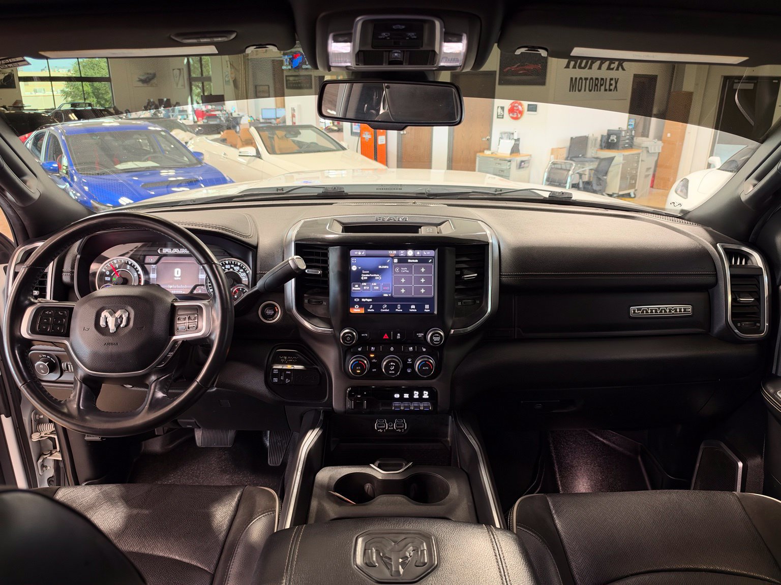 Used 2022 RAM 2500 Laramie w/ Night Edition AWD/4WD image 17