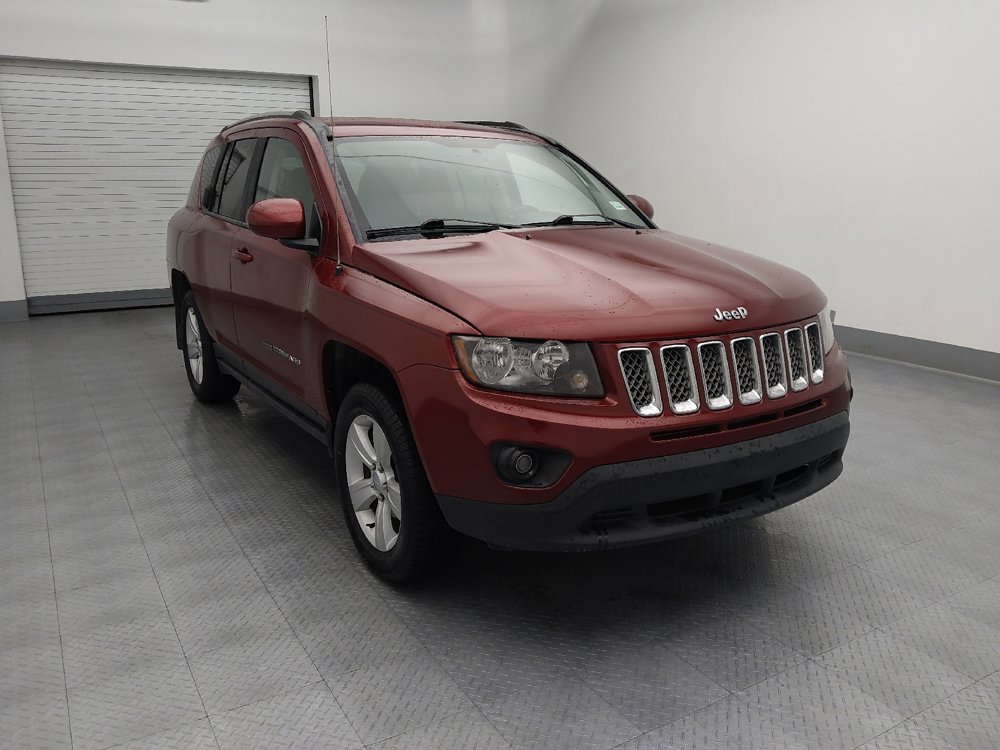 Used 2014 Jeep Compass Latitude FWD image 13