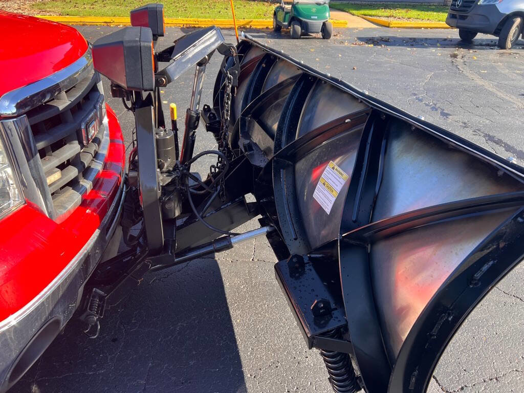 Used 2010 GMC Sierra 3500 W/T w/ Snow Plow Prep Package image 14