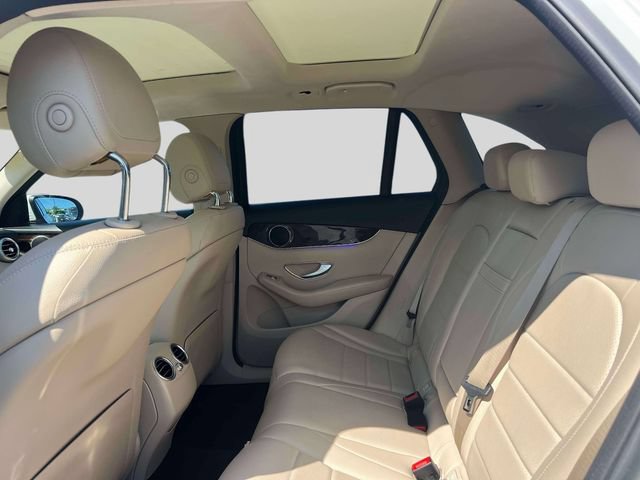Used 2022 Mercedes-Benz GLC 300 4MATIC w/ Premium Package Lite image 12
