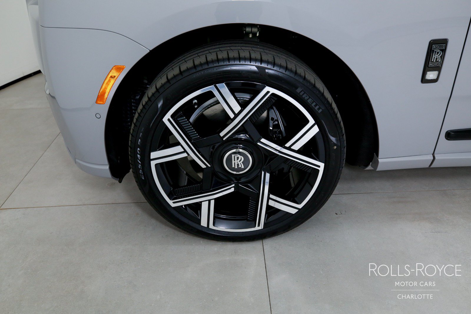 Used 2026 Rolls-Royce Cullinan Black Badge AWD/4WD image 41