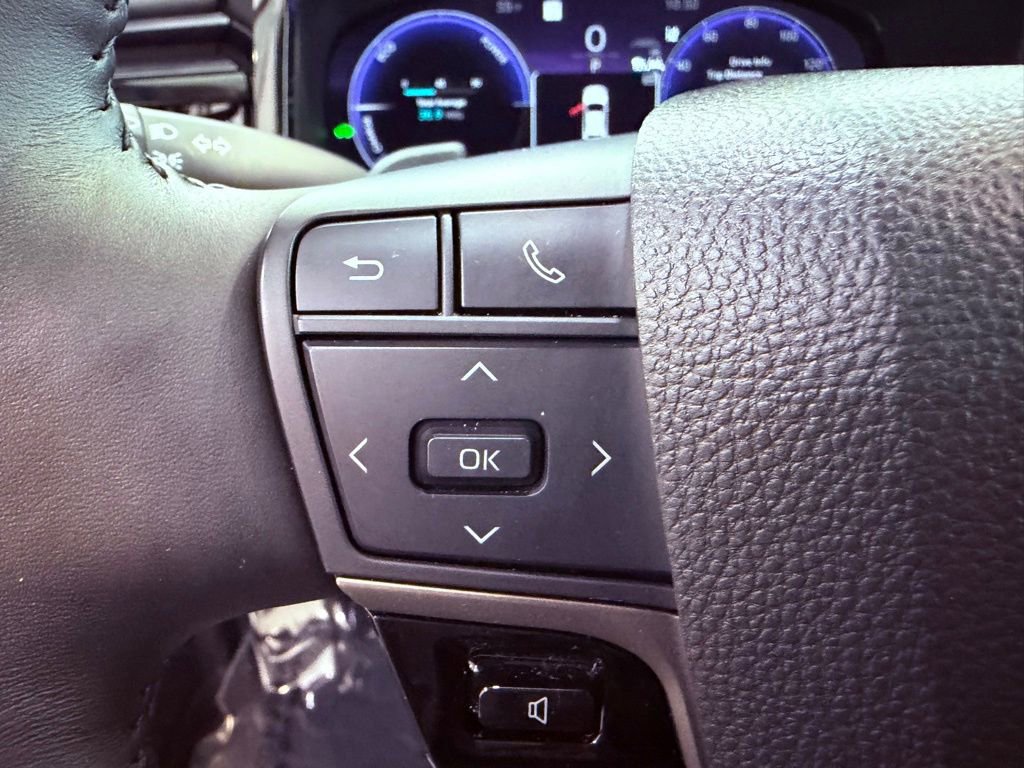 Used 2025 Toyota Camry XSE image 21