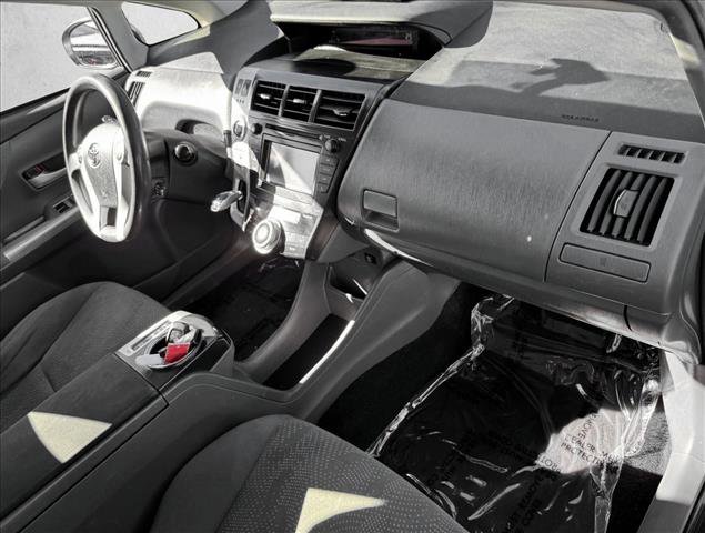 Used 2014 Toyota Prius V Two image 17