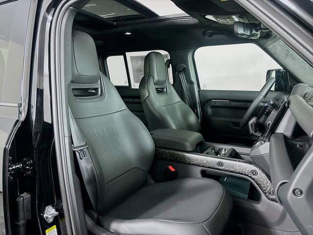 New 2026 Land Rover Defender 110 OCTA AWD/4WD image 27