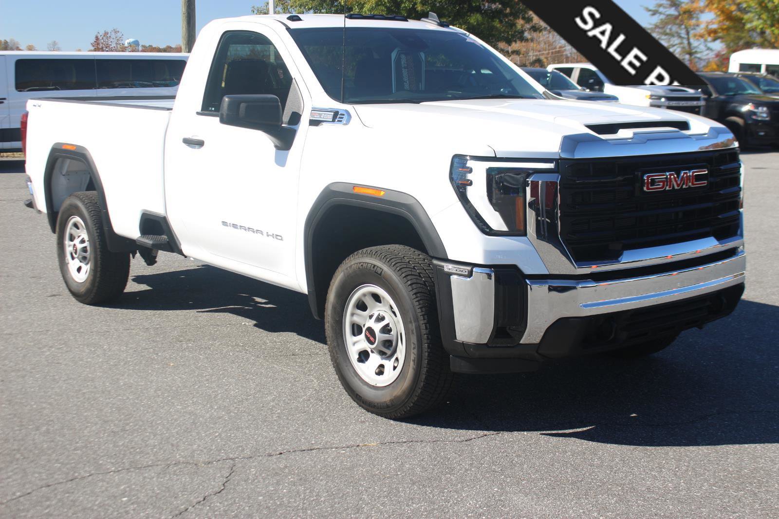 New 2025 GMC Sierra 3500 Pro w/ Convenience Package