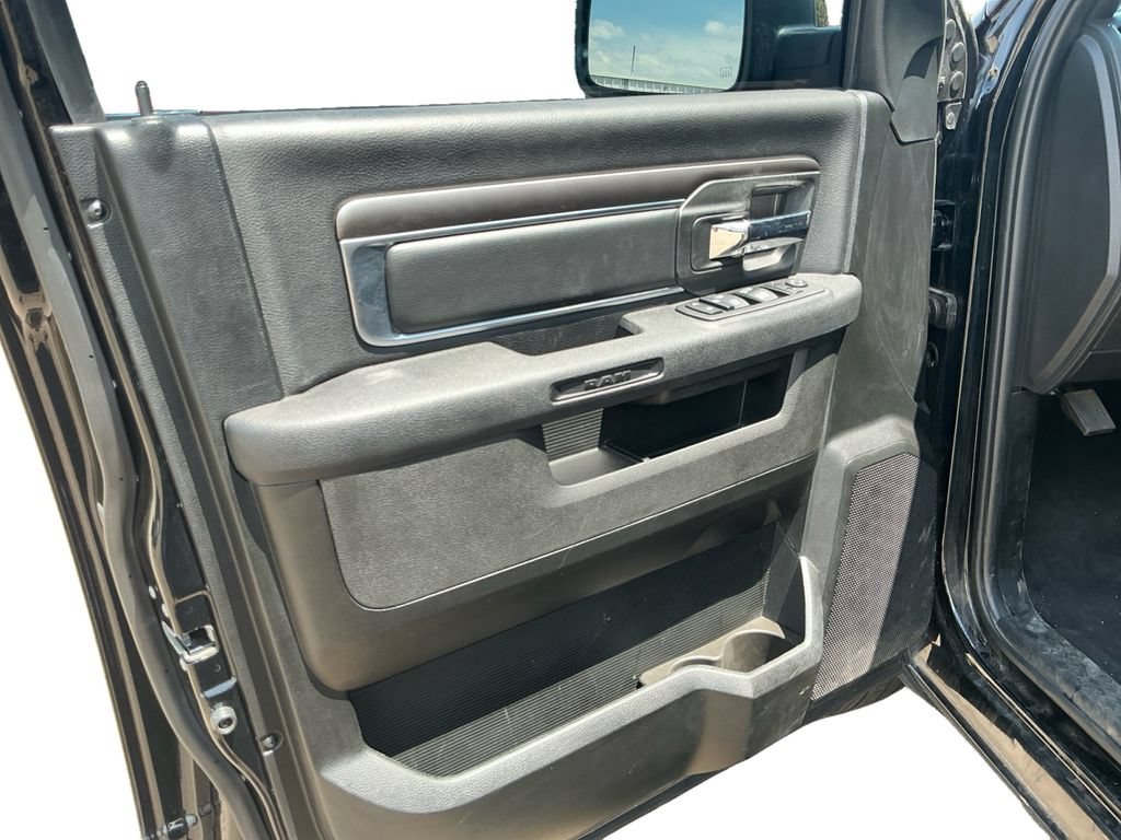 Used 2024 RAM 1500 Warlock AWD/4WD image 22