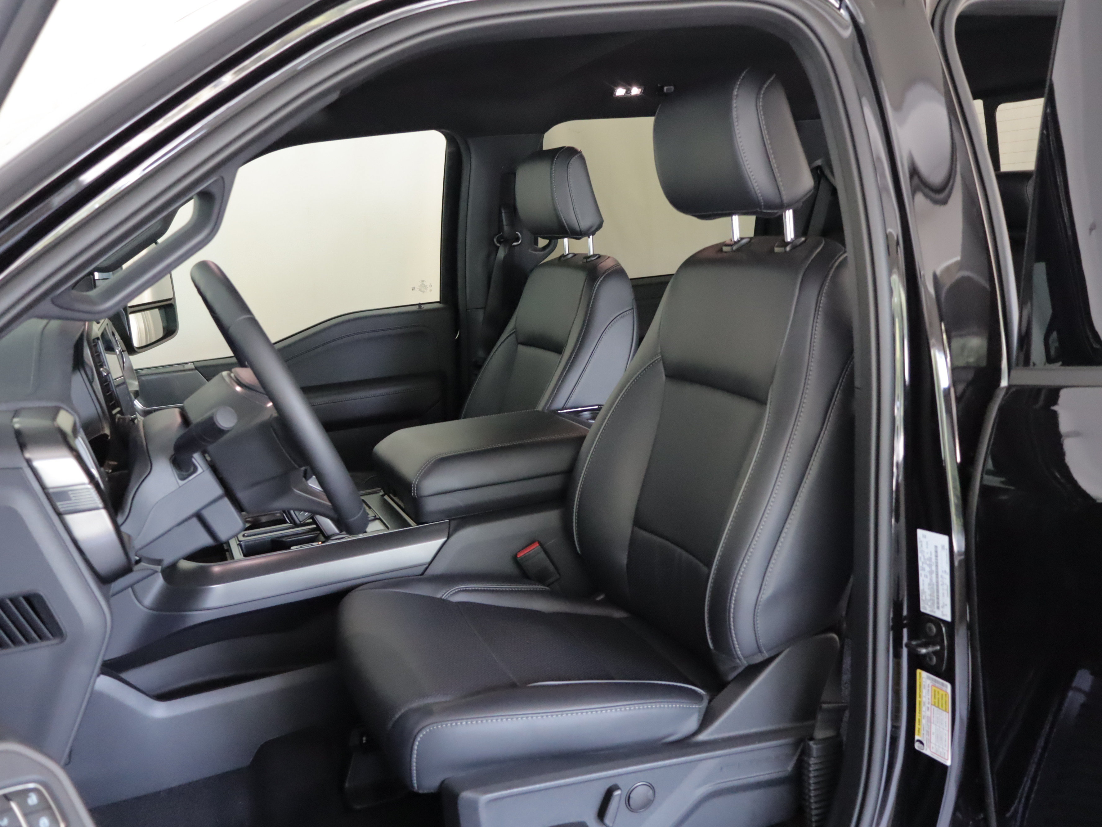 Used 2026 Ford F150 Lariat w/ Equipment Group 501A Mid AWD/4WD image 8