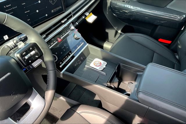 Used 2025 Hyundai Santa Fe SEL image 8