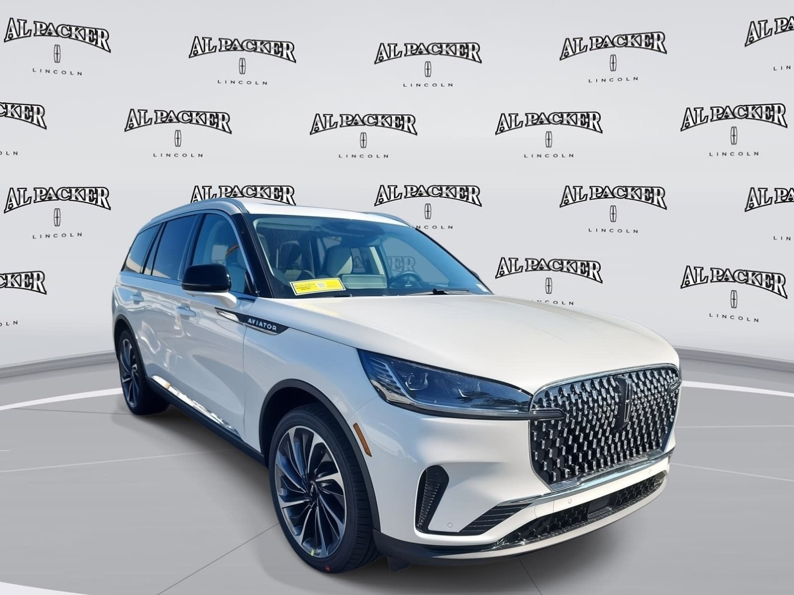 New 2026 Lincoln Aviator Reserve w/ Luxury Package RWD image 7
