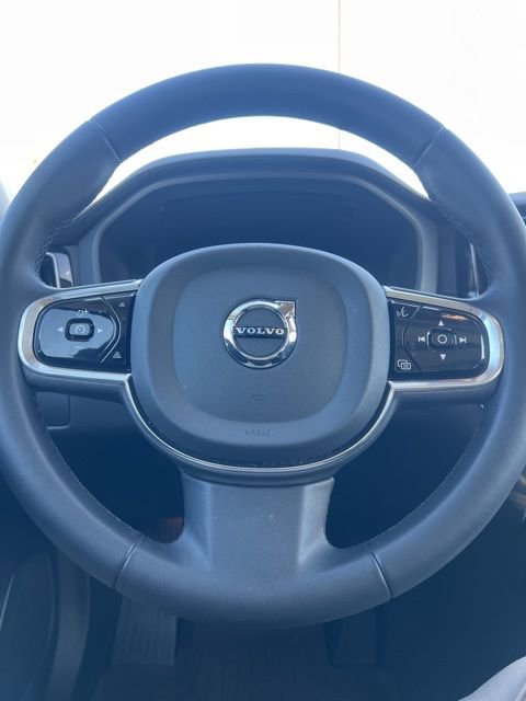 Used 2023 Volvo XC60 B5 Ultimate w/ Climate Package image 12