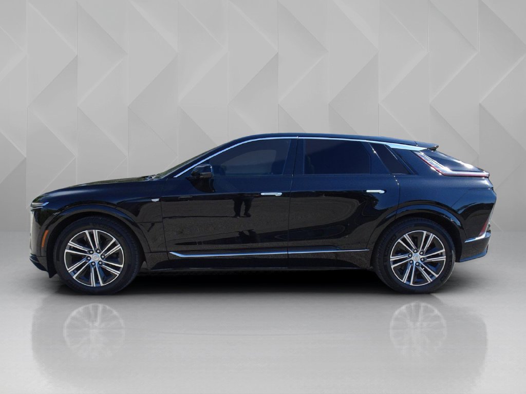 Certified 2024 Cadillac Lyriq Luxury w/ LPO, Floor Liner Package AWD/4WD image 2