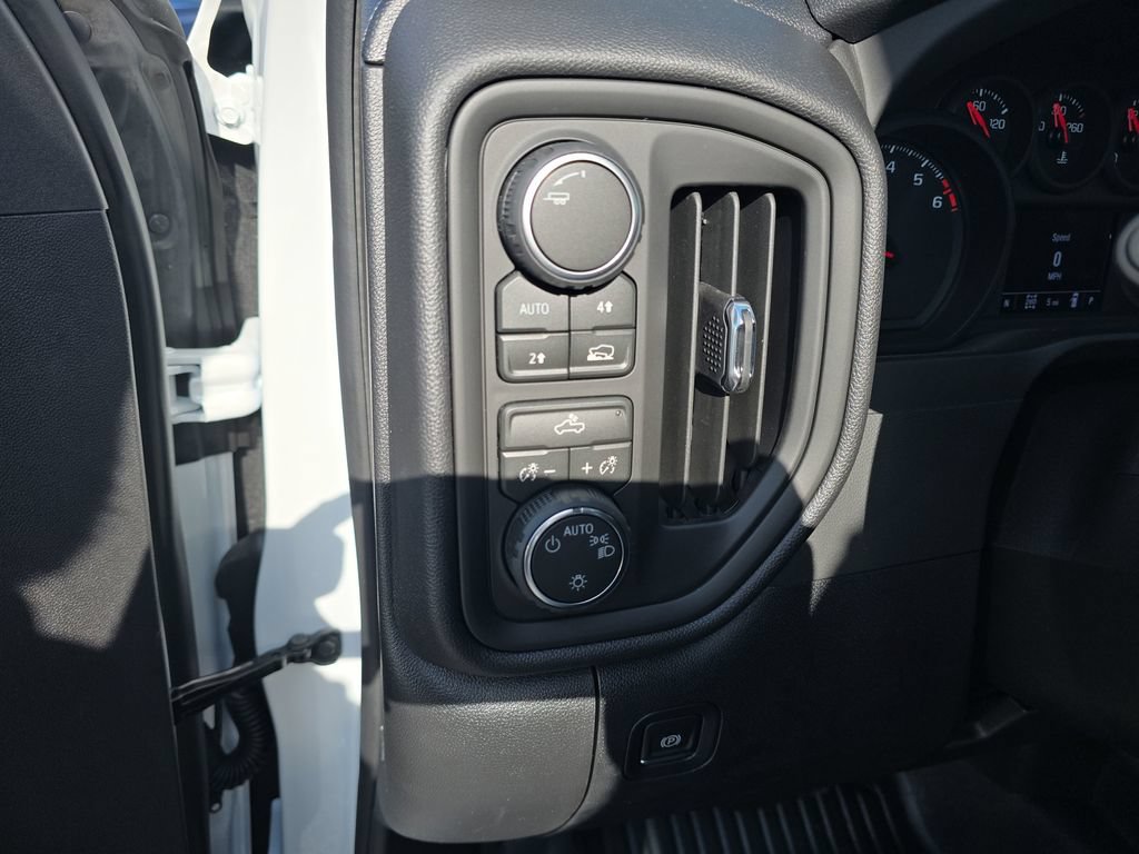 New 2026 Chevrolet Silverado 1500 W/T w/ WT Value Package AWD/4WD image 22