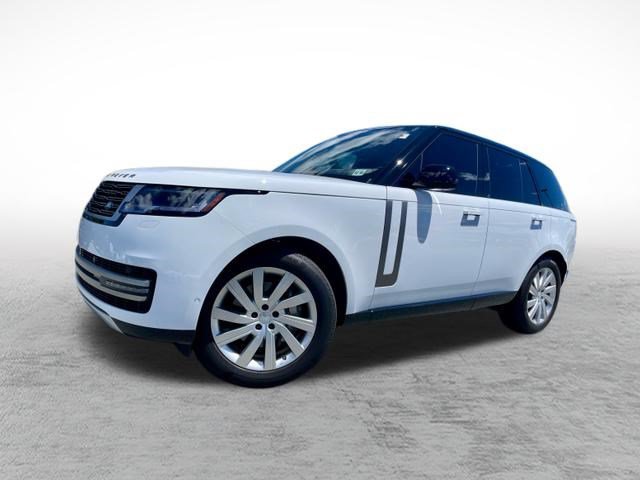 Used 2025 Land Rover Range Rover SE AWD/4WD image 1
