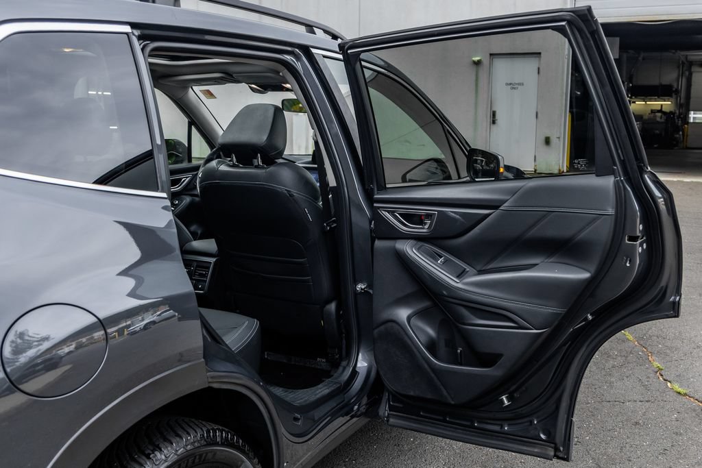 Used 2020 Subaru Forester Touring AWD/4WD image 18
