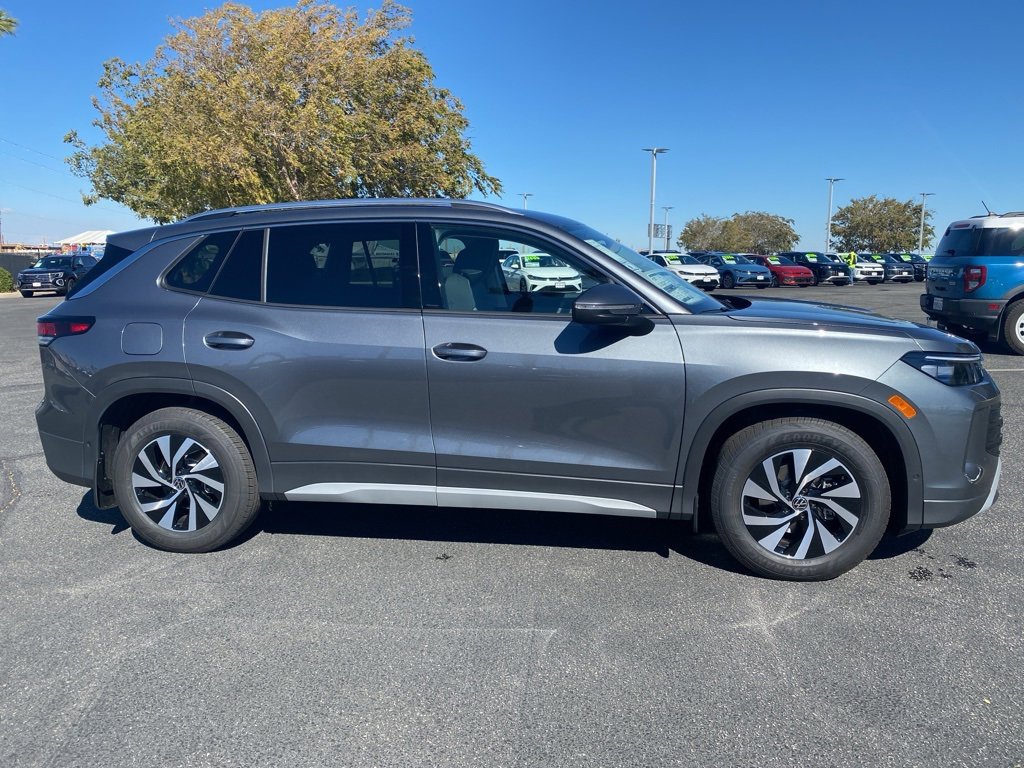 New 2026 Volkswagen Tiguan S image 8