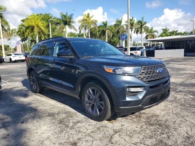 Used 2023 Ford Explorer XLT w/ Equipment Group 202A image 2