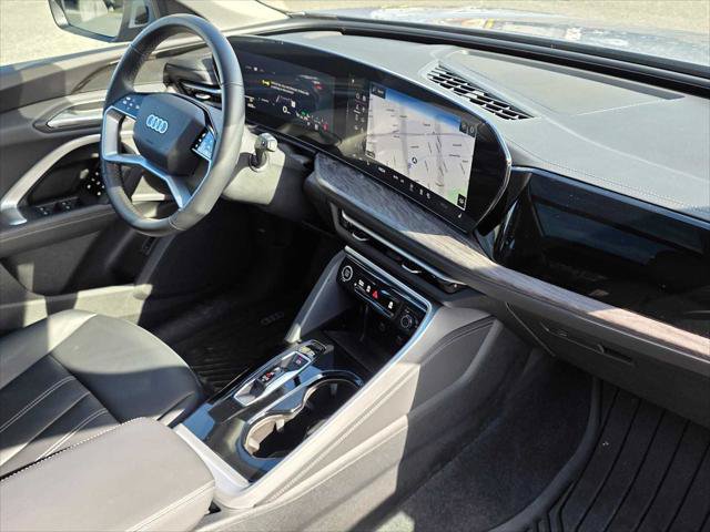 Used 2025 Audi Q5 Premium w/ Convenience Package AWD/4WD image 10