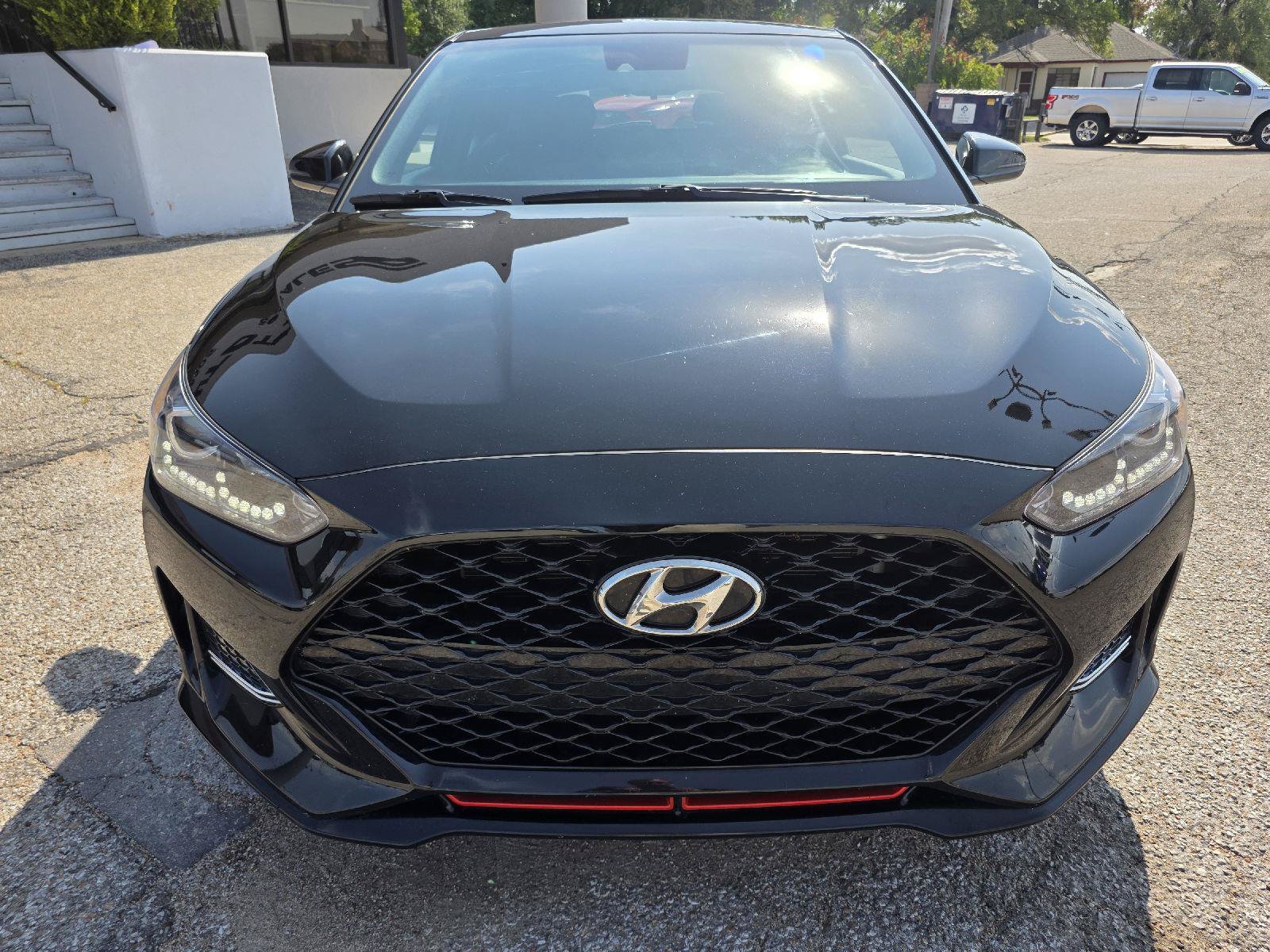 Used 2020 Hyundai Veloster Turbo FWD image 3