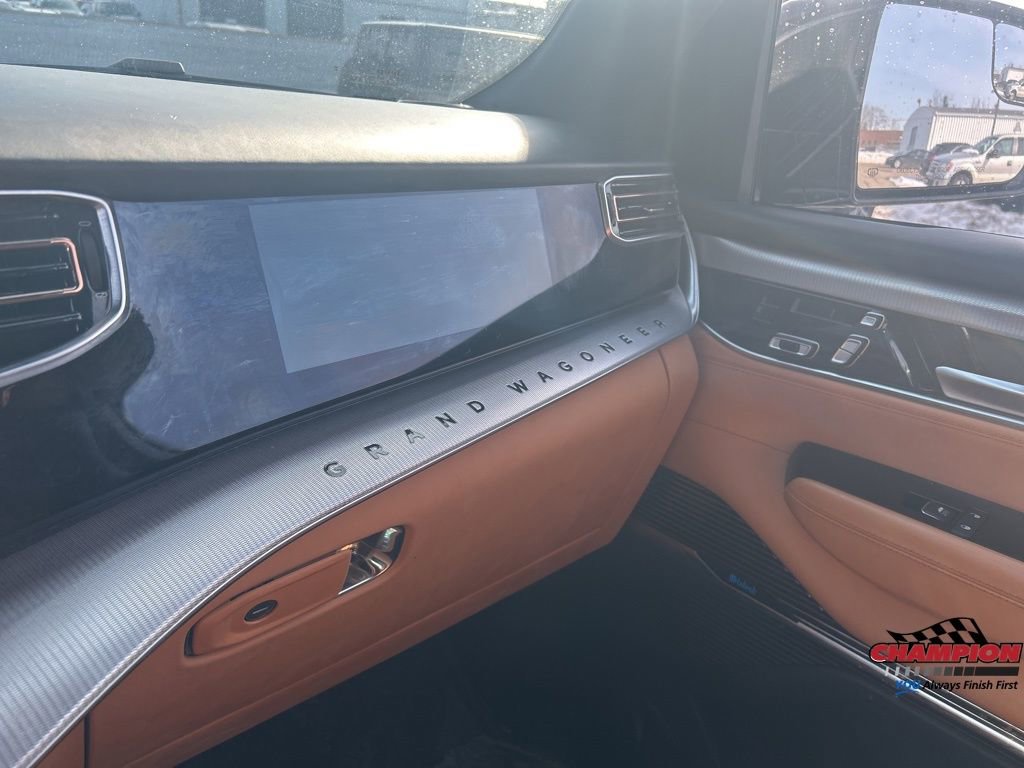 Used 2022 Jeep Grand Wagoneer Series III image 14